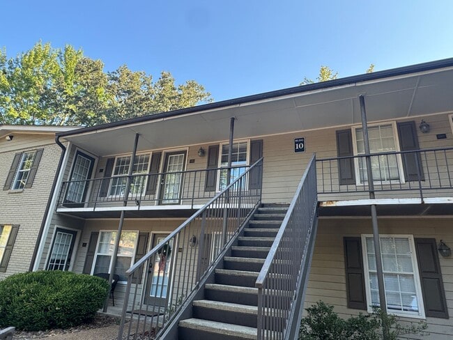 Building Photo - 2BR/1BA For Rent Unit 1006 Rental