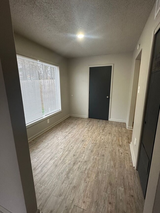 Photo - 1905 W Nettleton Ave Unidad 1905 A