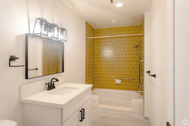 The Laurel at Mountain View (55+)