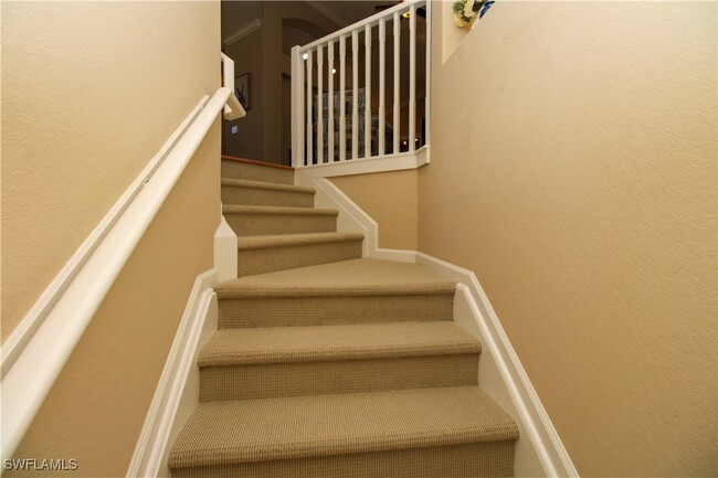 6657 Alden Woods Cir Unit 201