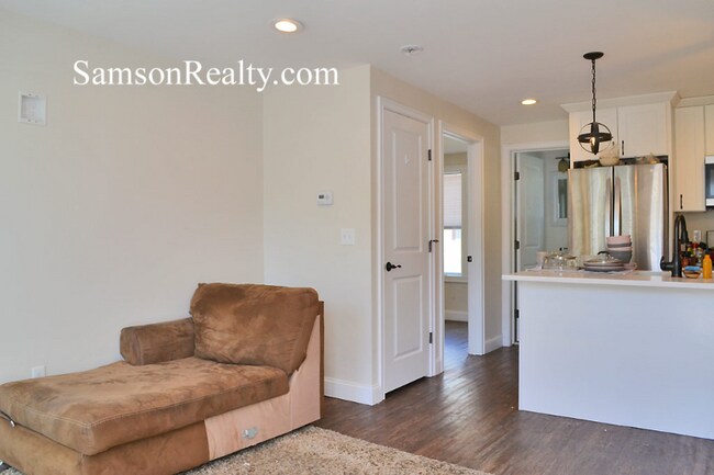 Photo - 29 E Transit St Unit 1