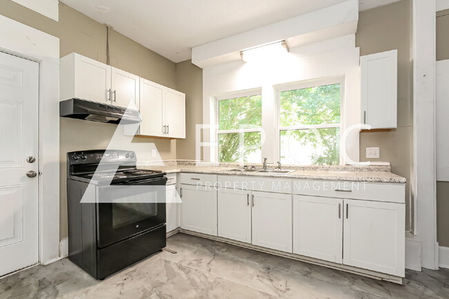 Photo - 731 S Broad St