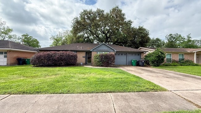 Building Photo - 6007 Dryad Dr