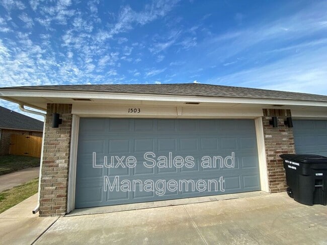 Photo - 1503 MacAlpine St