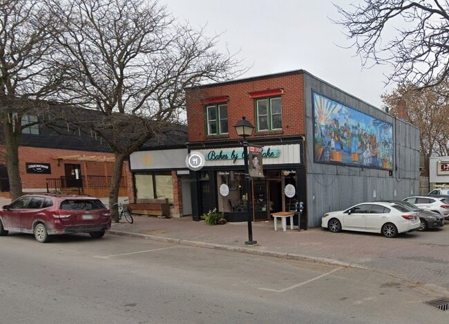 Photo - Fully Renovated 2BR in the Heart of Downtown Orillia Unité 1