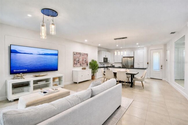 Photo - 8458 Kelsall Dr