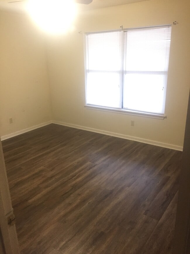 Photo - 4807 Oak Meadow Dr