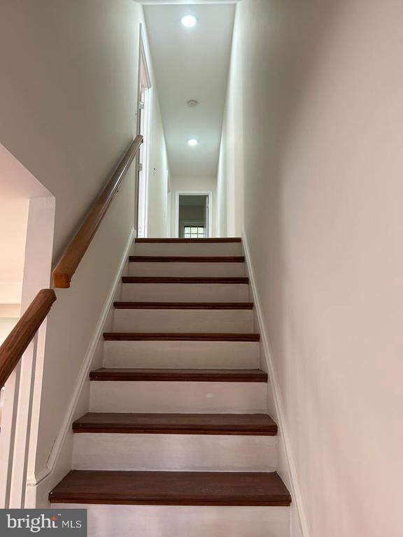 Photo - 18 North St NE