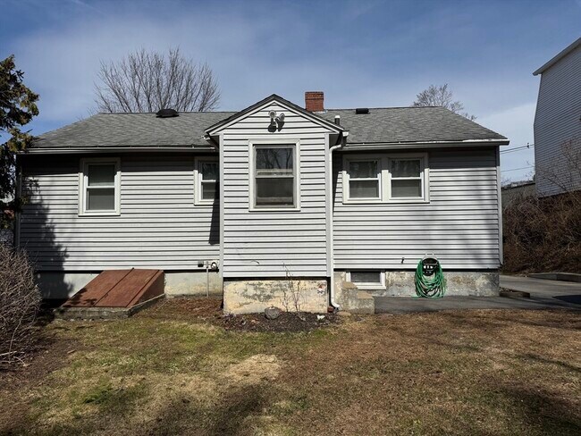 Photo - 173 Pleasant St