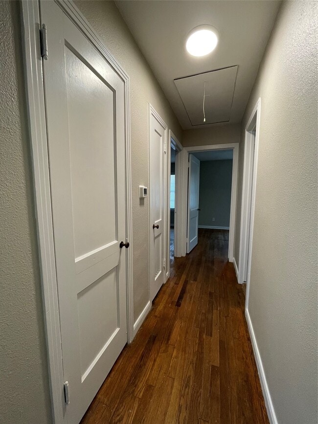 Photo - 1941 N Avenue H