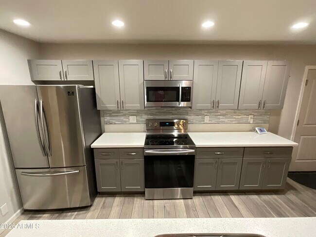 Photo - 2320 E Wier Ave