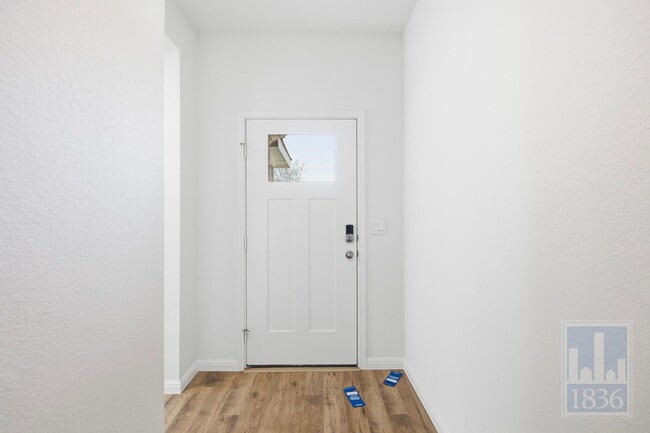 Photo - 1932 Marlin Spike Dr