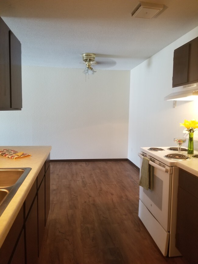 Woodland North Apartments For Rent in Coon Rapids, MN
