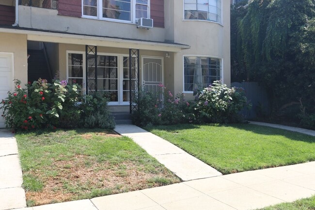Building Photo - 7114RamsgateAve Unit 7114 Rental