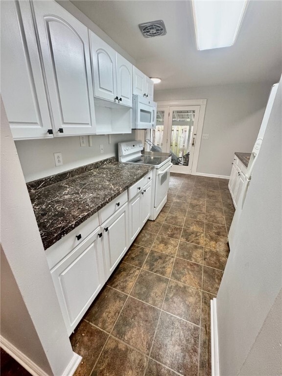 Photo - 13 Briggs Ave