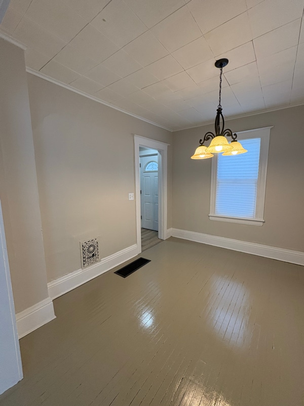 Photo - 146 Roycroft Dr