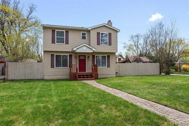 Photo - 3260 Sashabaw Rd
