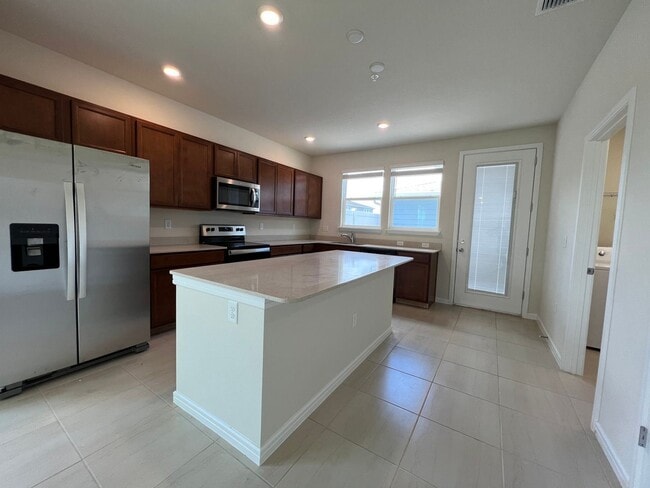 3 br, 2.5 bath House - 14436 Orchid Island... - 3 br, 2.5 bath House - 14436 Orchid Island...