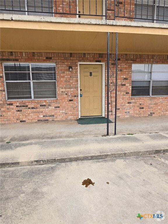 Building Photo - 309 Sunset Ln Unit B Rental
