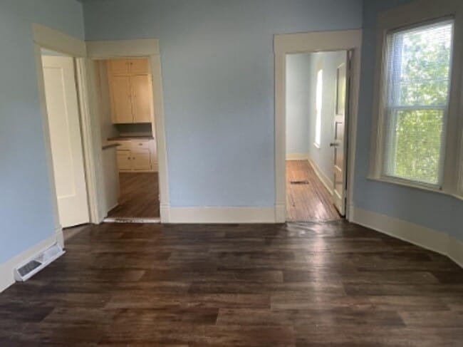 Photo - 406 Naymut St Unidad Lower