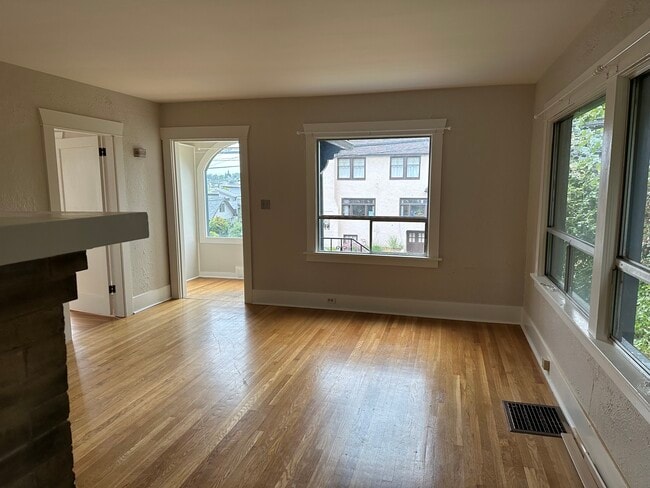 Living Room - 4038 Greenwood Avenue North
