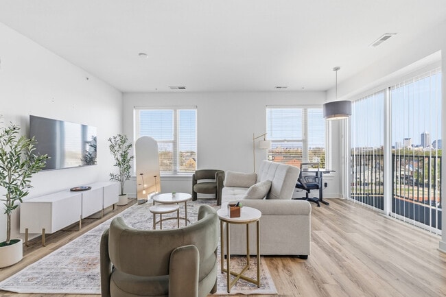 Photo - 1121 Laurel St Unidad SI ID1515752P