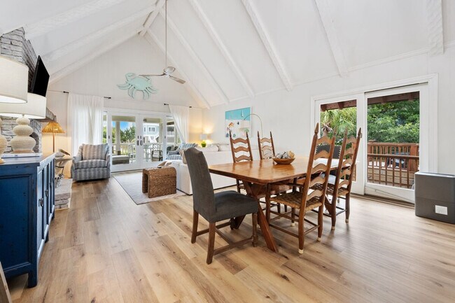 Photo - 165 Pioneer Loop Unit ID1253463P