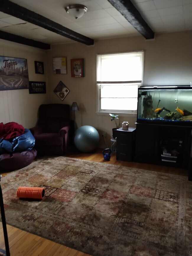 Photo - 1354 Rosewood St