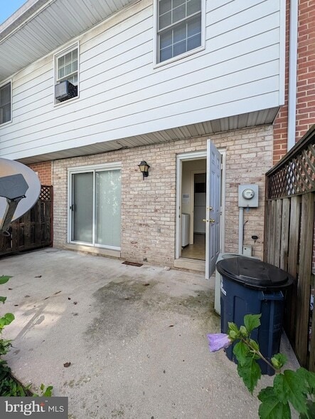 105 Ridge Ave