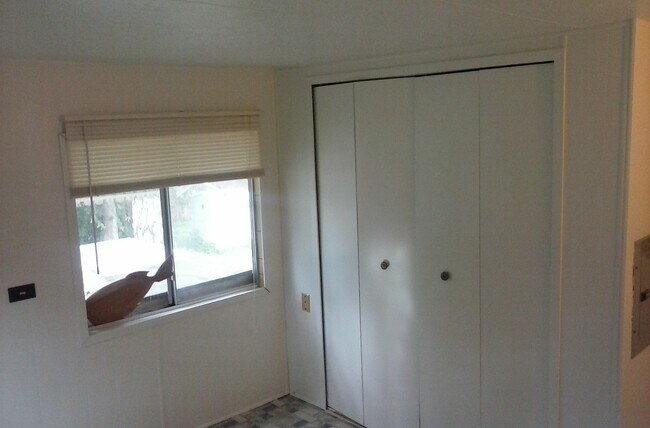 Photo - 17307 Brinkerhoff Ln