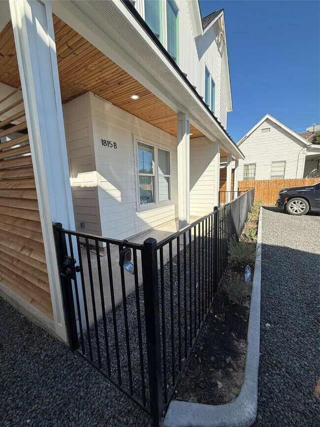 Photo - 1815 McKee St Unit B