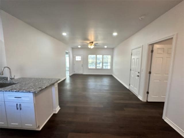 Photo - 1989 W Bond St