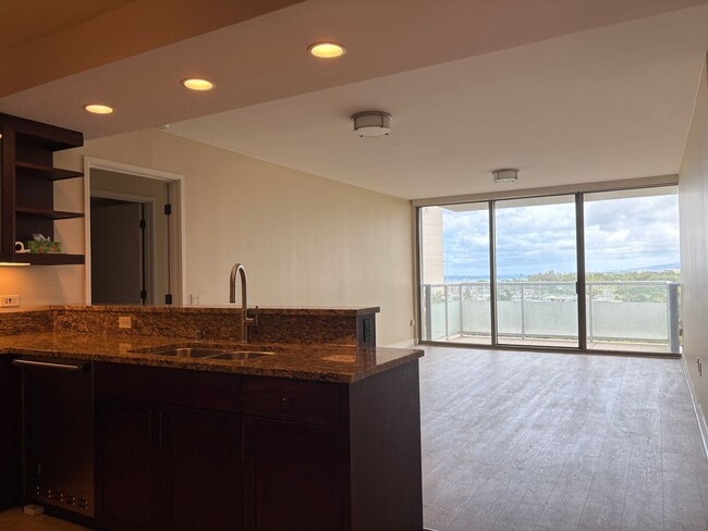 Photo - Envelope Yourself in Luxury at The Watermark Waikiki Unit 703