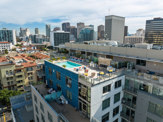Building Photo - Current Rental