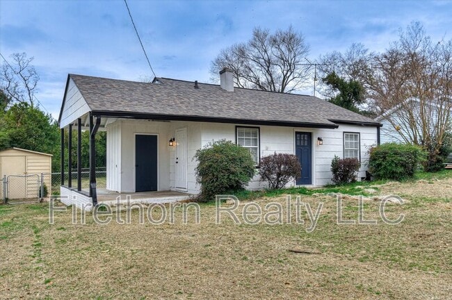 Photo - 810 Royalette Ave