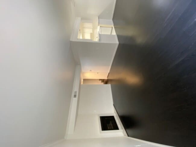 Building Photo - 13002 Riverside Dr