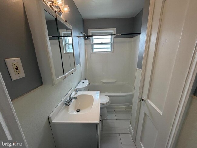 Photo - 7136 Eastbrook Ave