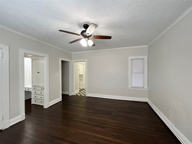 3920 Fannin St Unit 205