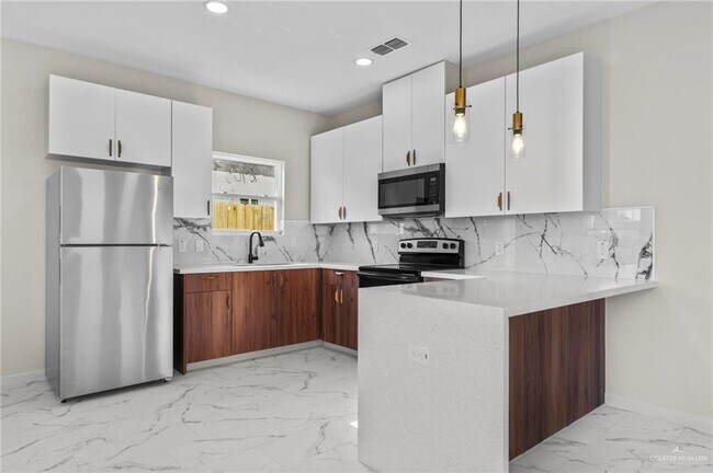 Photo - 17 Selena St Unidad 3