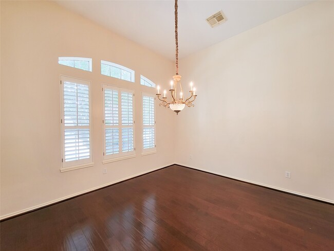 Photo - 4106 Creek Ridge Ln