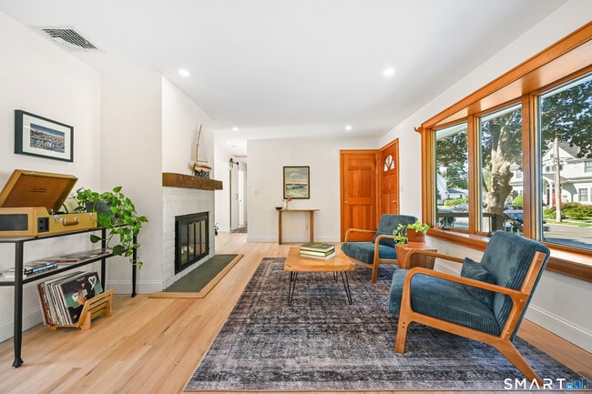 Photo - 8 Millard St