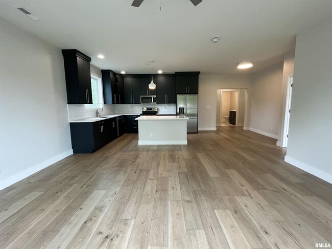 Photo - 1310 E Samuel Ave Apartment Unit 2F