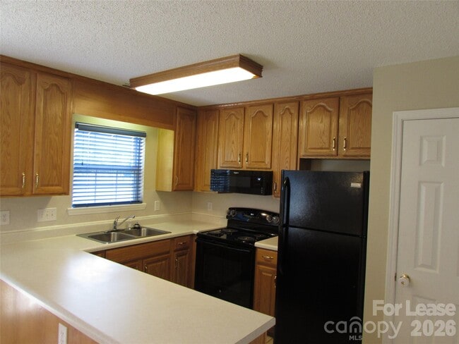 Photo - 108 Teaberry Ct