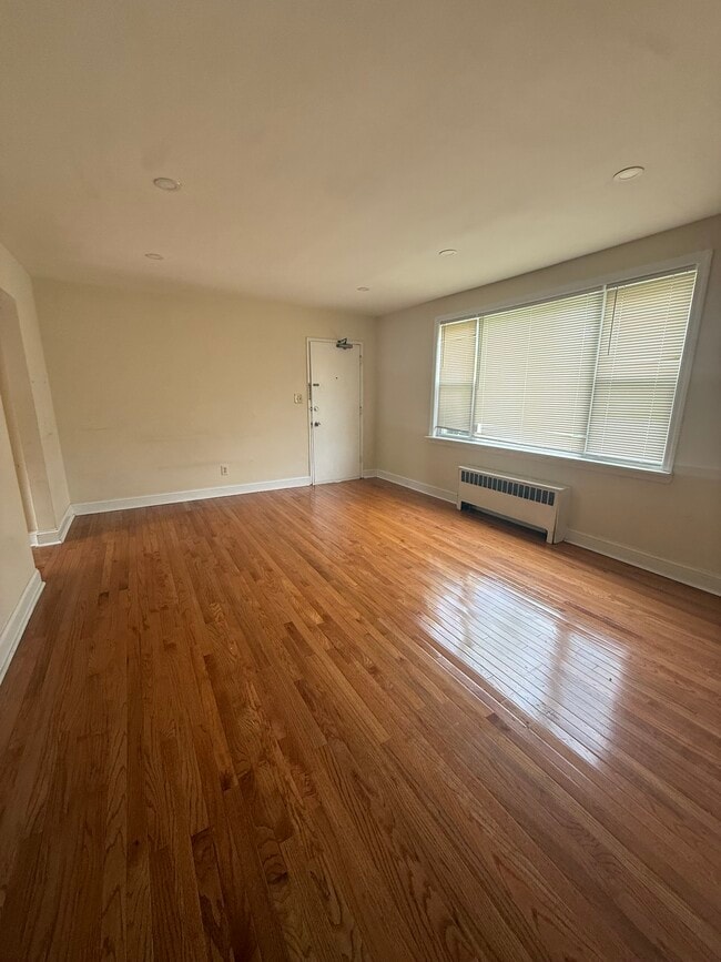 Photo - 935 Broad St Unit 13A