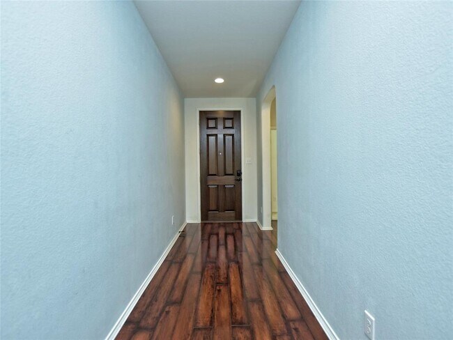 Photo - 2717 Claremont Ct