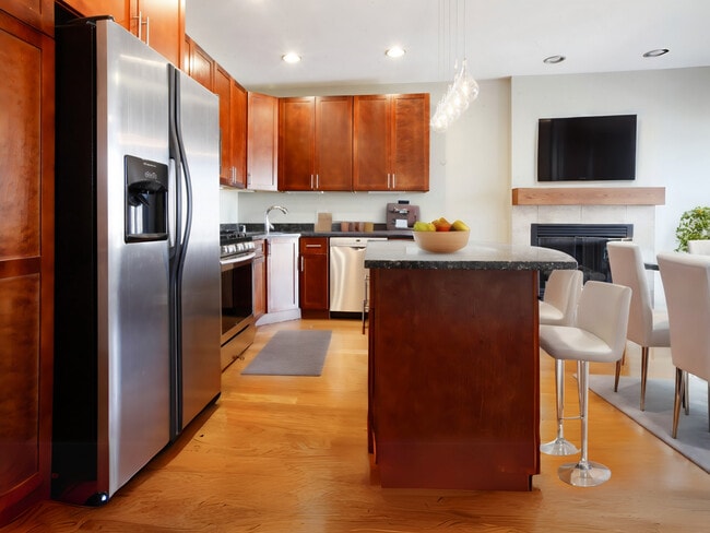 Photo - 4237 S Calumet Ave