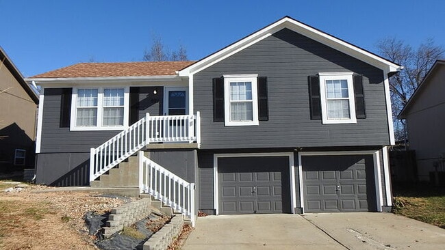 Building Photo - 3bed 2 full bath in Fort Osage Area Rental
