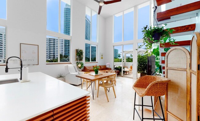 Photo - 1428 West Ave Unidad 406