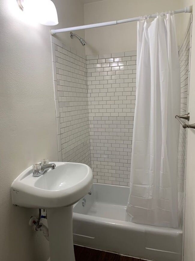 Photo - 1400 Glendale St