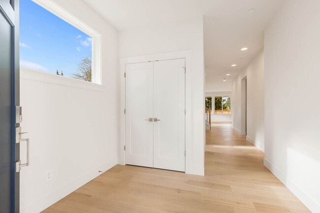 Photo - 16017 124th Ave NE